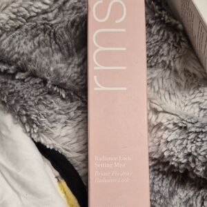 RMS Beauty Radiance Lock Setting Mist - Pink